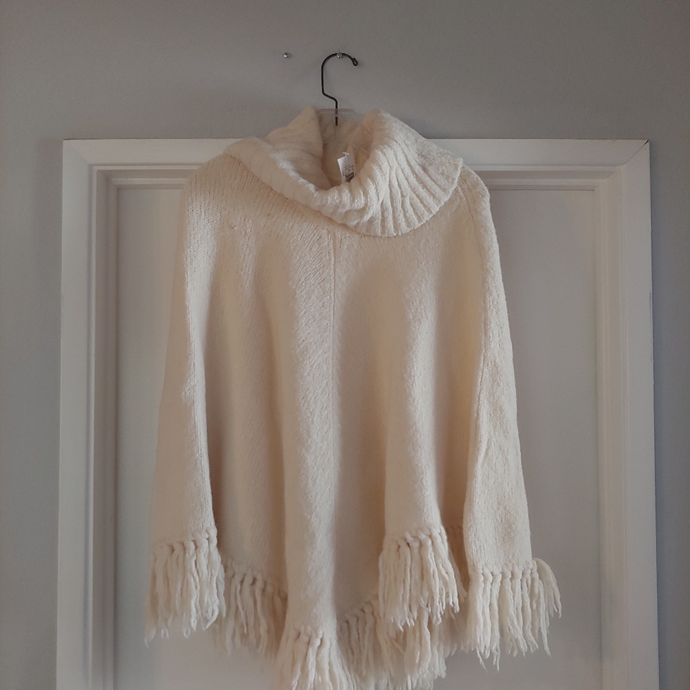 ann taylor loft poncho NWT